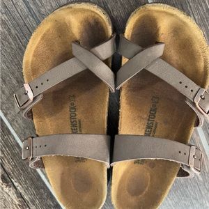 Girls Birkenstock Mayari Sandals size 34